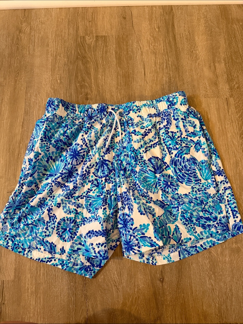 Lilly Pulitzer Blue White Floral Men's Swim Trunks